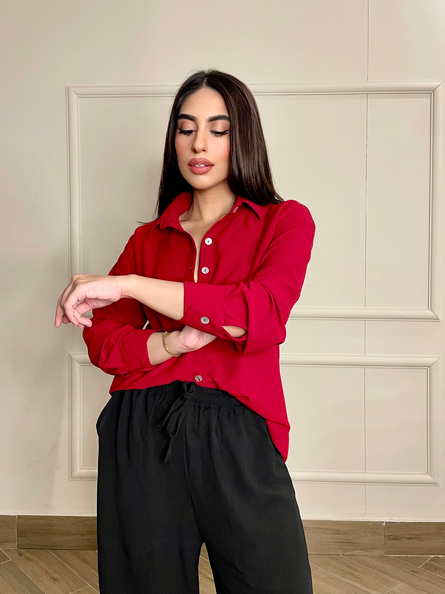 SOLID BUTTON DOWN