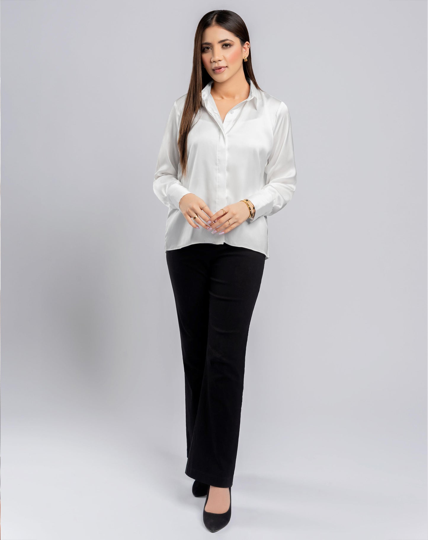 SLEEK BUTTON DOWN