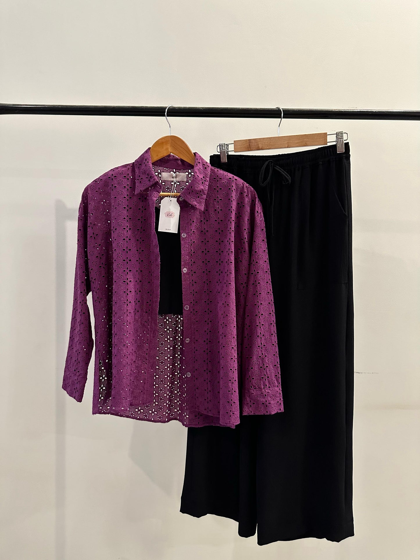 PLUM EYELET SET